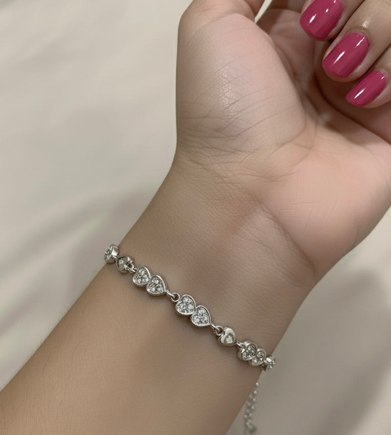 Heart design bracelet