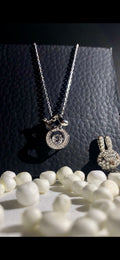 Movable zirconia pendant chain