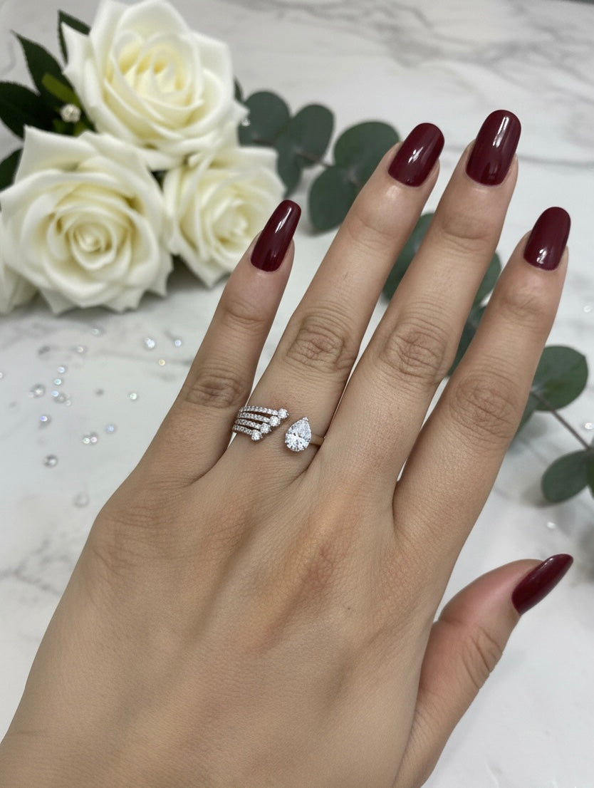 Tear drop 4 line ring